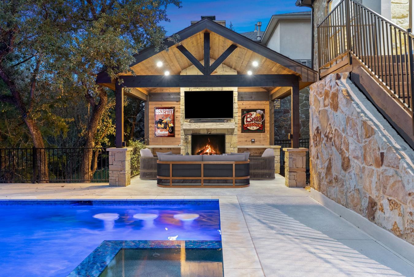 Lakeway, Travis, 78738, United States, 5 Bedrooms Bedrooms, ,4 BathroomsBathrooms,Residential,For Sale,2010481