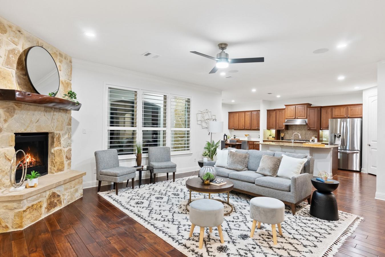 Lakeway, Travis, 78738, United States, 5 Bedrooms Bedrooms, ,4 BathroomsBathrooms,Residential,For Sale,2010481