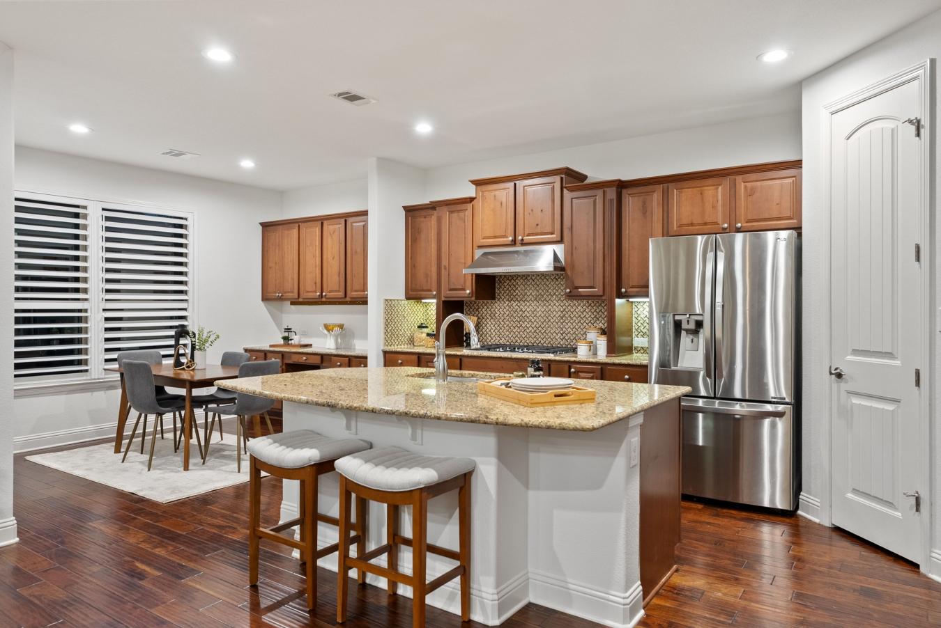 Lakeway, Travis, 78738, United States, 5 Bedrooms Bedrooms, ,4 BathroomsBathrooms,Residential,For Sale,2010481