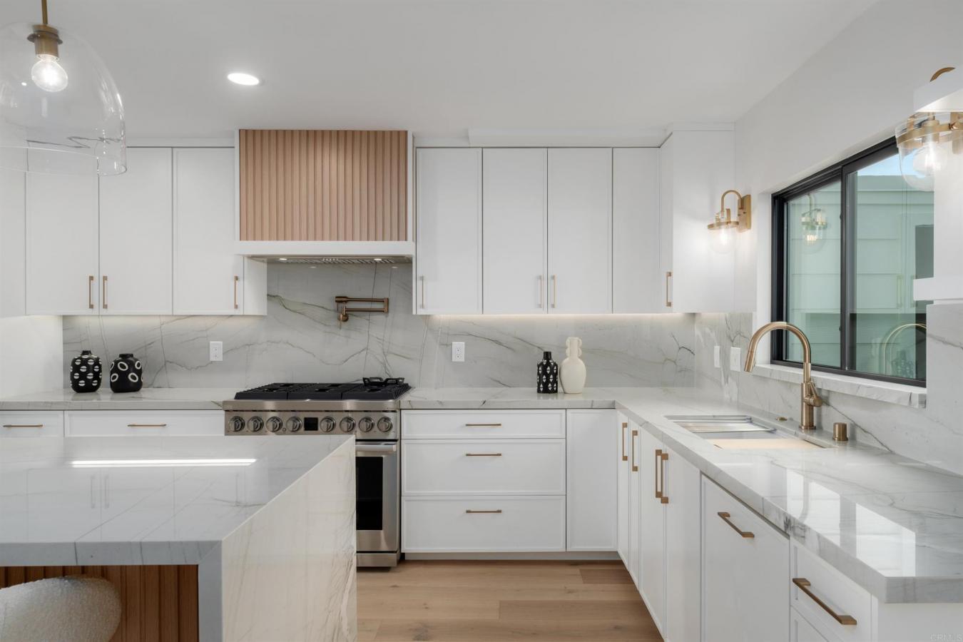 San Diego, San Diego County, 92109, United States, 5 Bedrooms Bedrooms, ,4 BathroomsBathrooms,Residential,For Sale,2010479