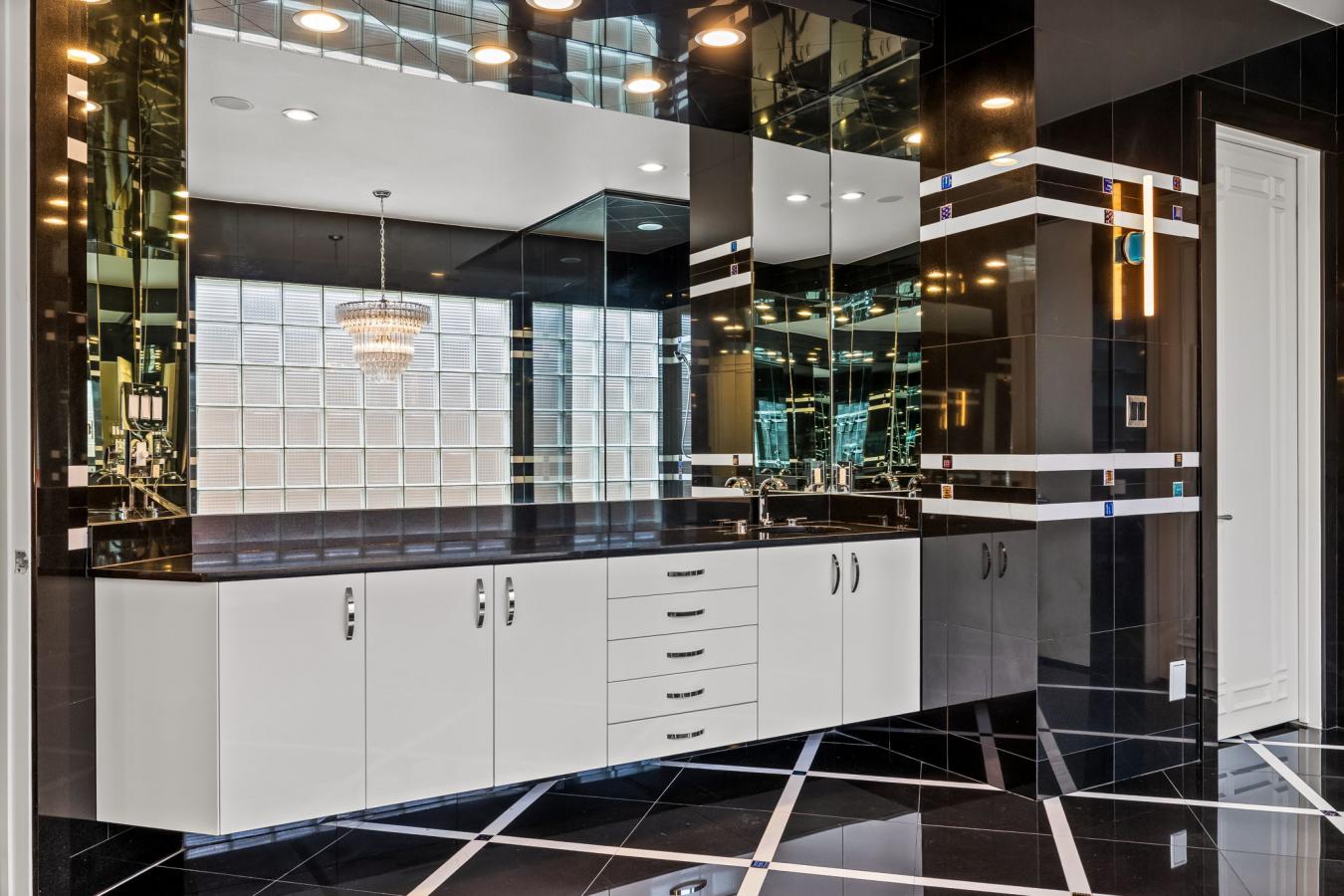 Dallas, Collin, 75287, United States, 5 Bedrooms Bedrooms, ,5 BathroomsBathrooms,Residential,For Sale,2010478