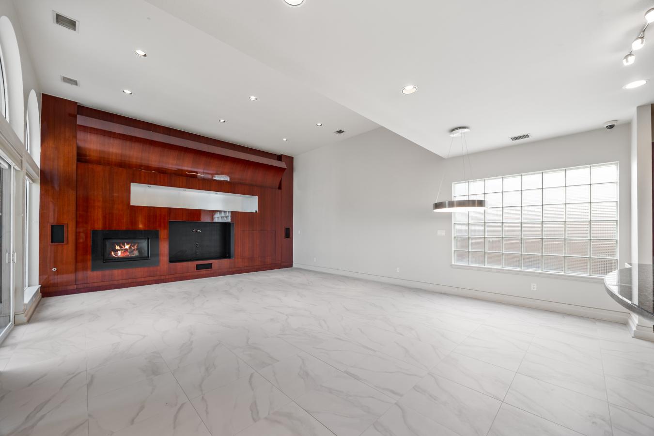 Dallas, Collin, 75287, United States, 5 Bedrooms Bedrooms, ,5 BathroomsBathrooms,Residential,For Sale,2010478