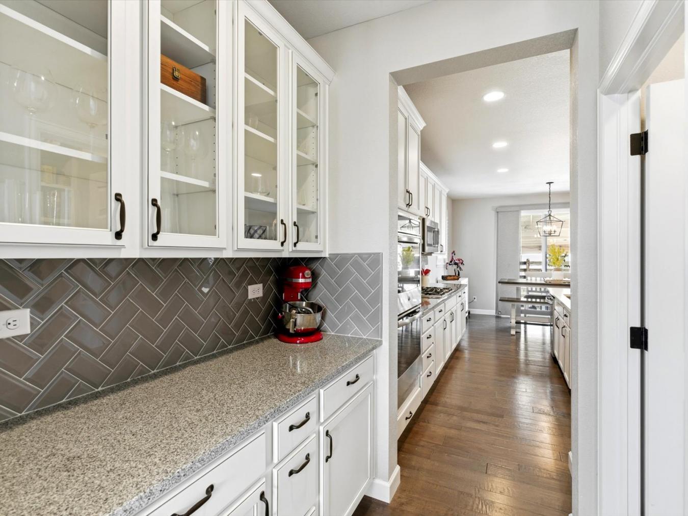 Aurora, Colorado, 80016, United States, 4 Bedrooms Bedrooms, ,4 BathroomsBathrooms,Residential,For Sale,2010873