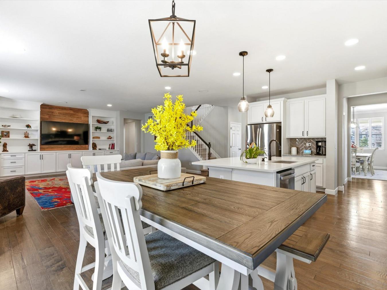 Aurora, Colorado, 80016, United States, 4 Bedrooms Bedrooms, ,4 BathroomsBathrooms,Residential,For Sale,2010873