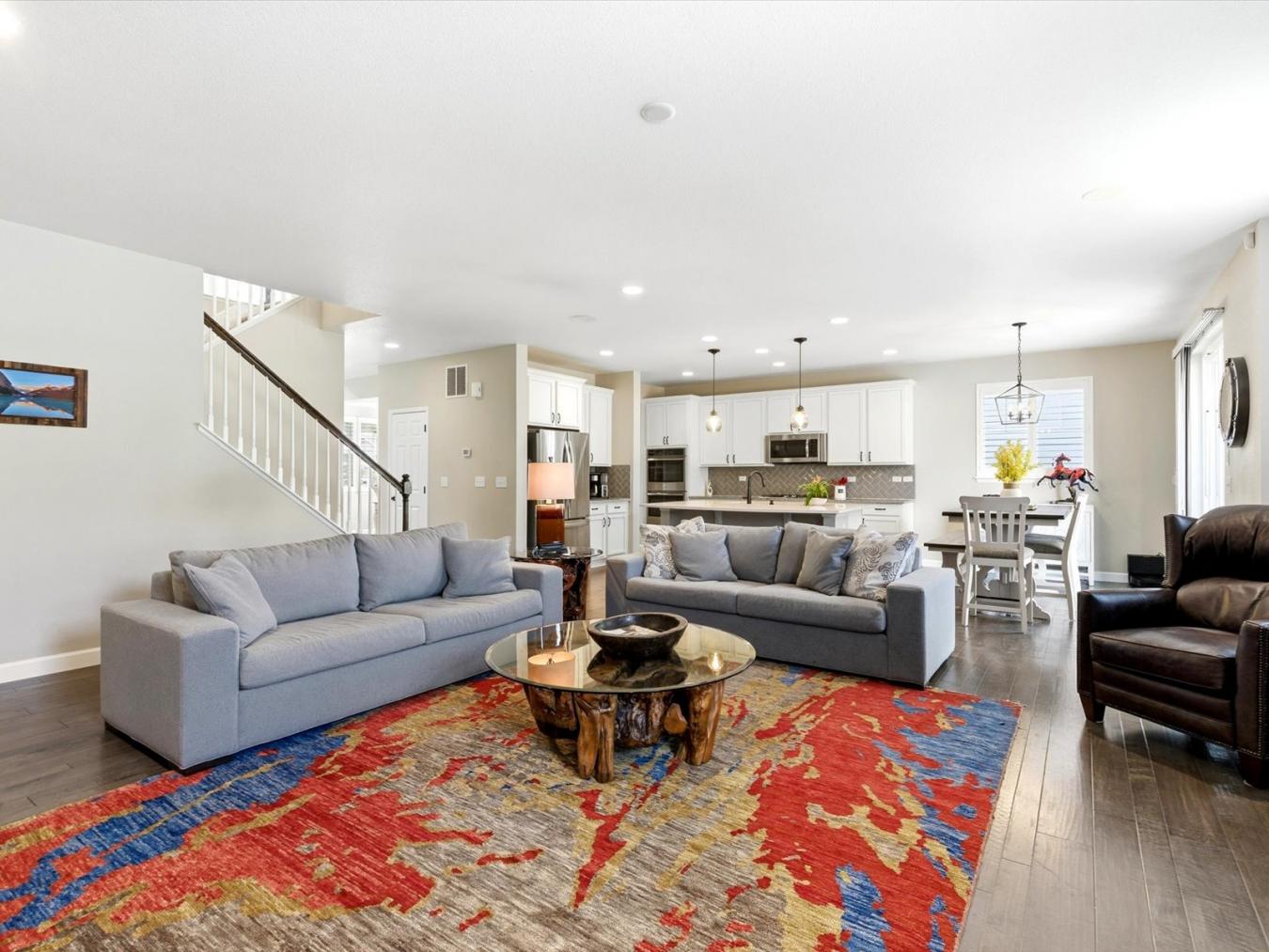 Aurora, Colorado, 80016, United States, 4 Bedrooms Bedrooms, ,4 BathroomsBathrooms,Residential,For Sale,2010873