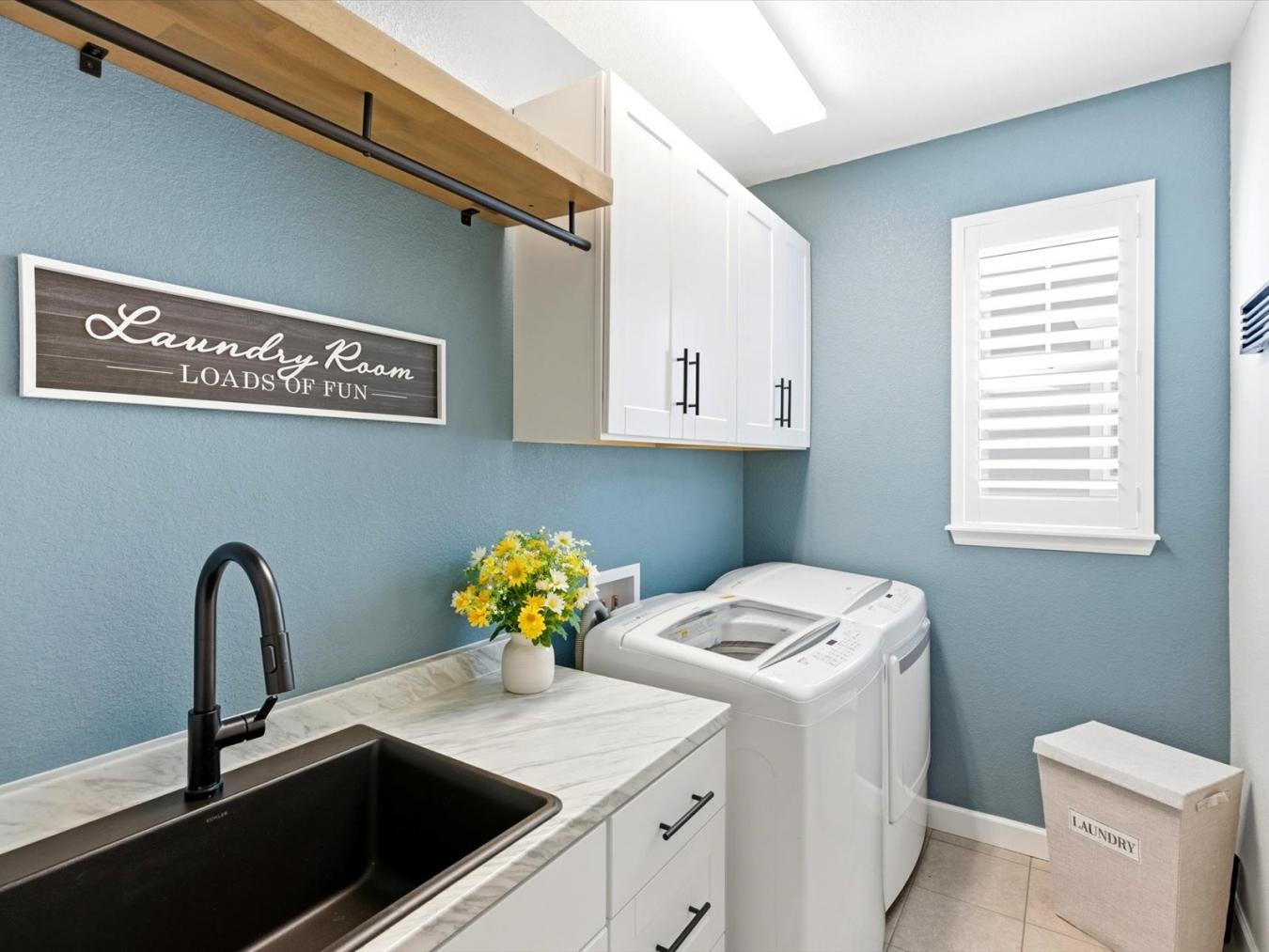 Aurora, Colorado, 80016, United States, 4 Bedrooms Bedrooms, ,4 BathroomsBathrooms,Residential,For Sale,2010873