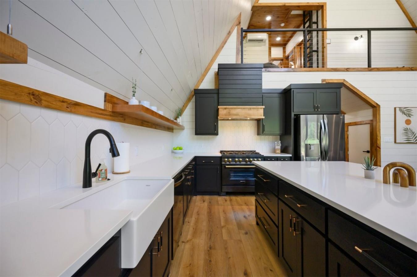 Broken Bow, McCurtain, 74728, United States, 4 Bedrooms Bedrooms, ,3 BathroomsBathrooms,Residential,For Sale,2010475