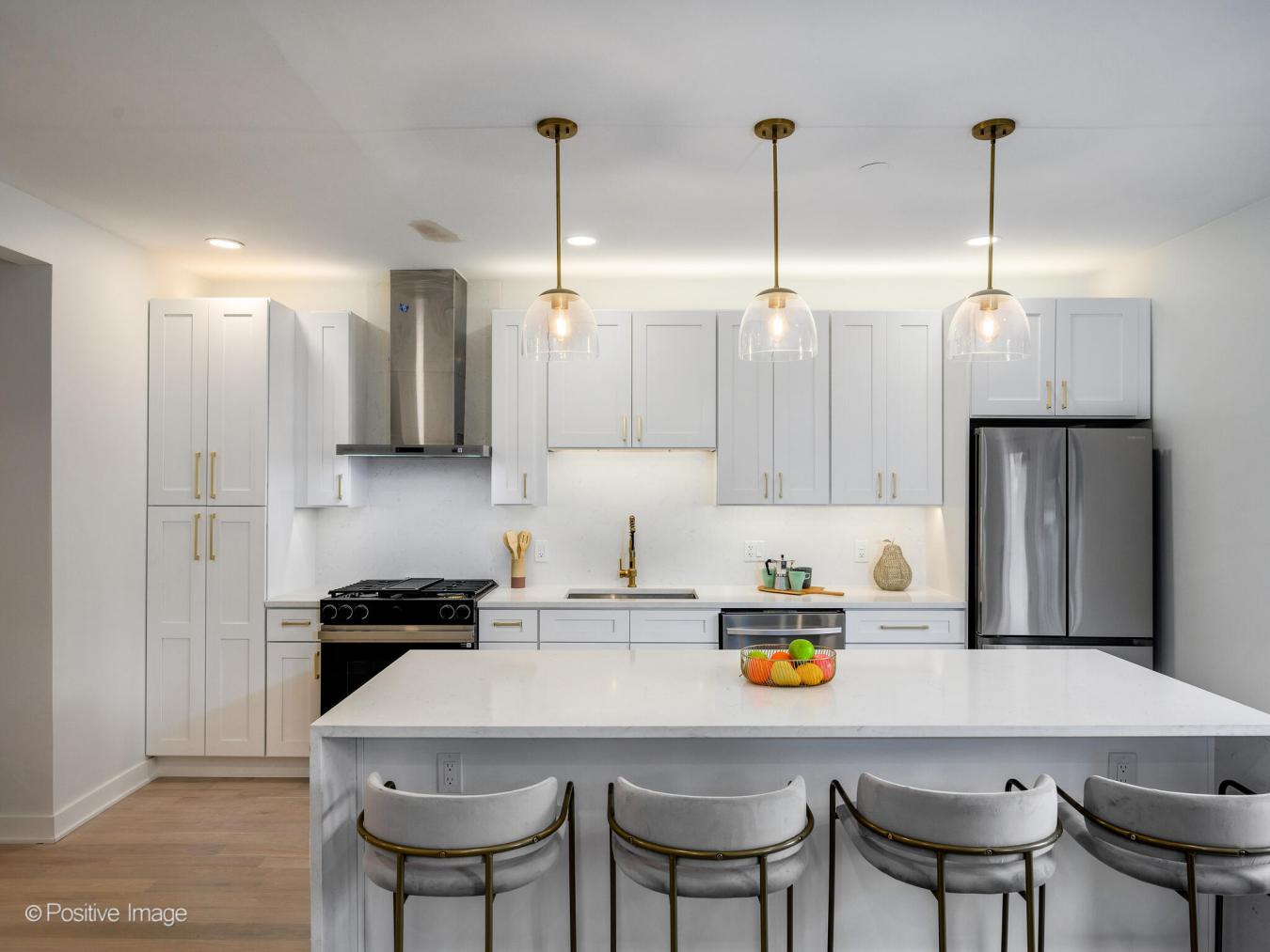 Chicago, Cook, 60657, United States, 4 Bedrooms Bedrooms, ,3 BathroomsBathrooms,Residential,For Sale,2010474