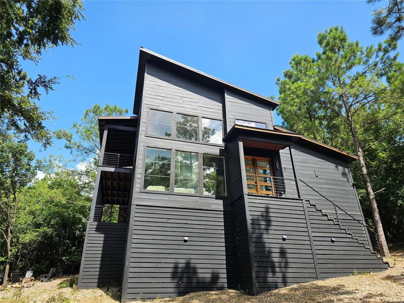 Broken Bow, McCurtain, 74728, United States, 4 Bedrooms Bedrooms, ,4 BathroomsBathrooms,Residential,For Sale,2010473