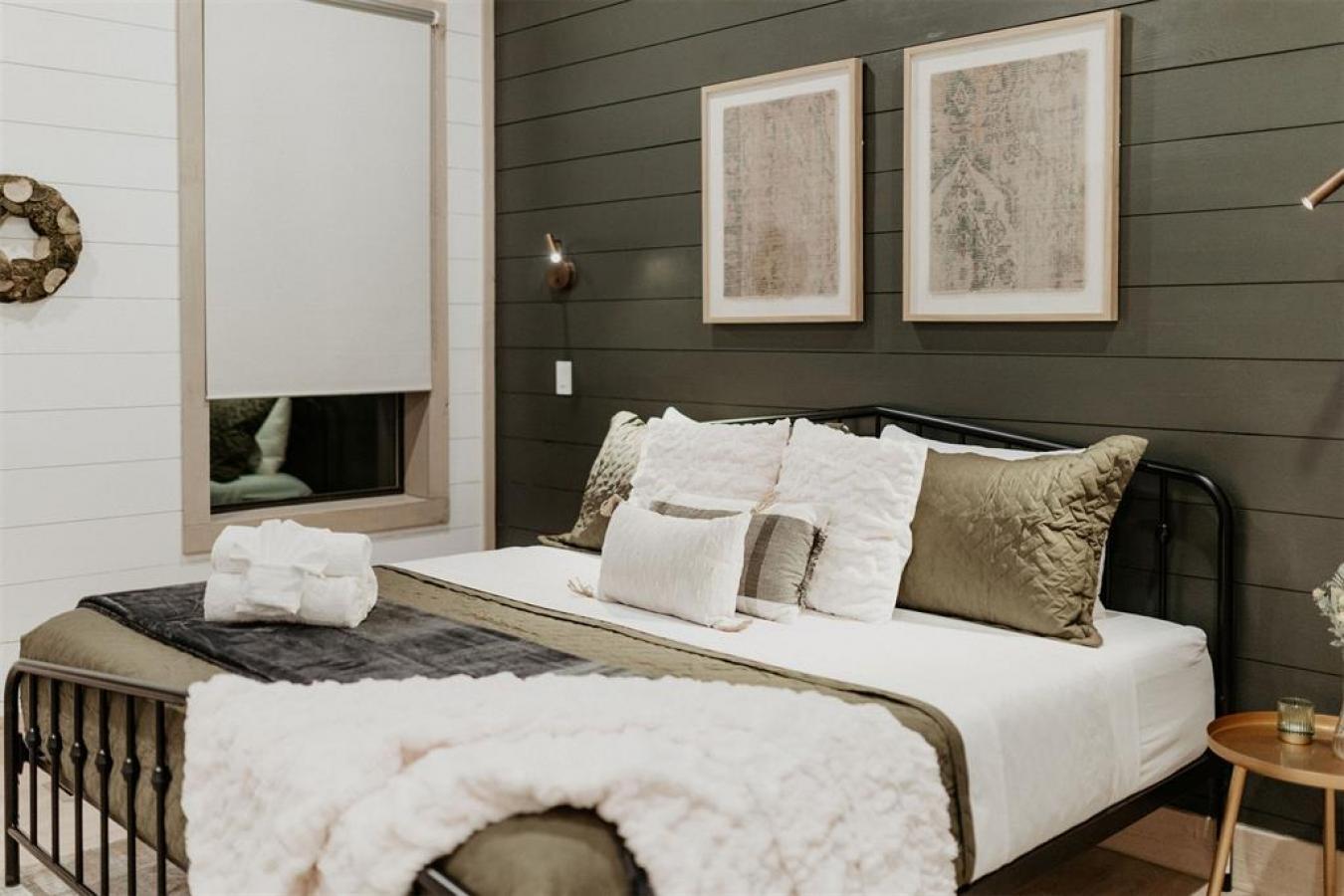 Broken Bow, McCurtain, 74728, United States, 4 Bedrooms Bedrooms, ,4 BathroomsBathrooms,Residential,For Sale,2010473