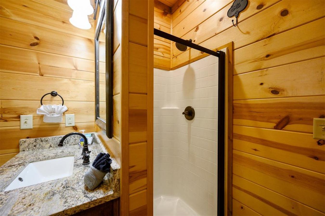 Broken Bow, McCurtain, 74728, United States, 4 Bedrooms Bedrooms, ,2 BathroomsBathrooms,Residential,For Sale,2010472