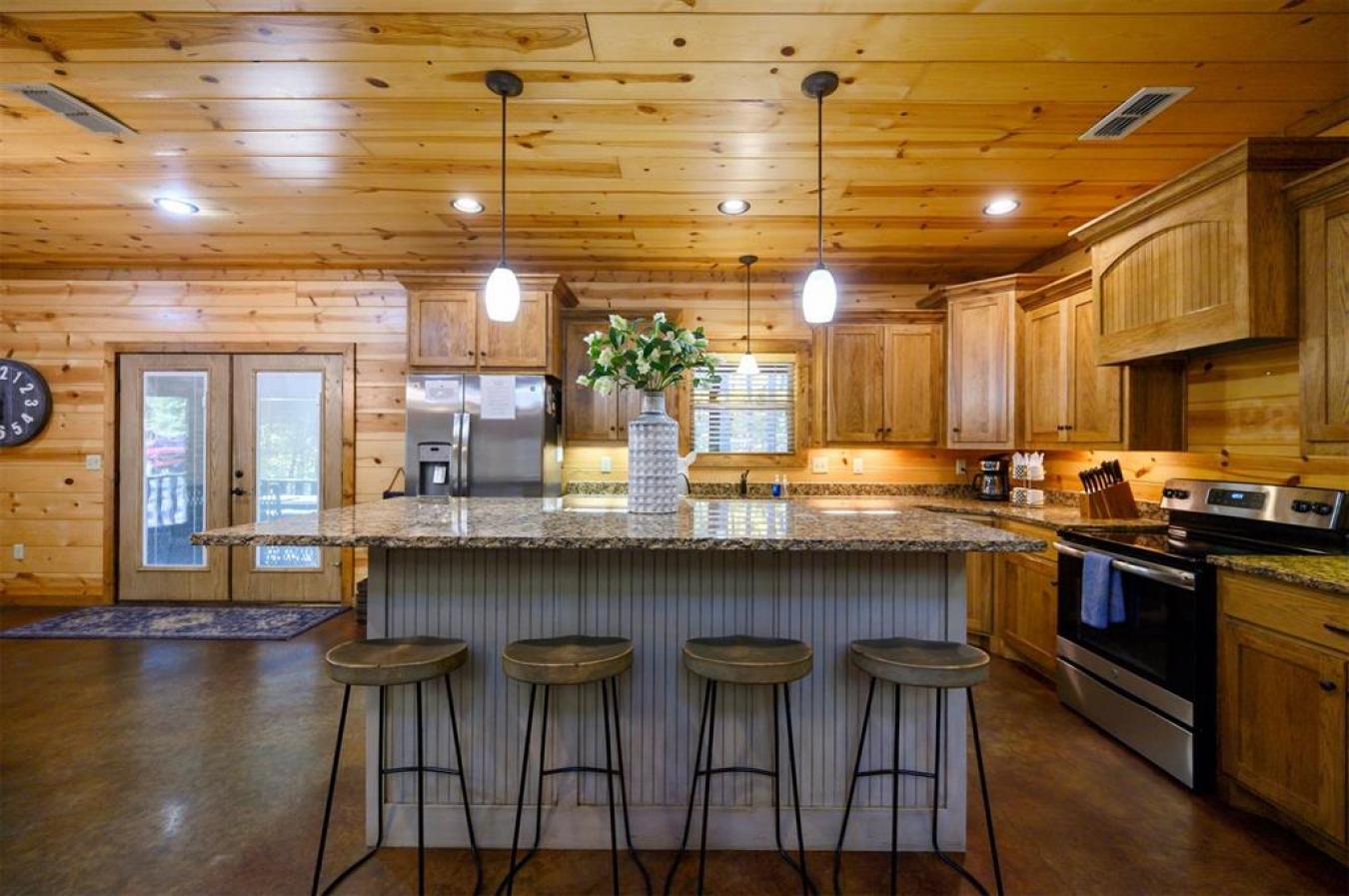 Broken Bow, McCurtain, 74728, United States, 4 Bedrooms Bedrooms, ,2 BathroomsBathrooms,Residential,For Sale,2010472