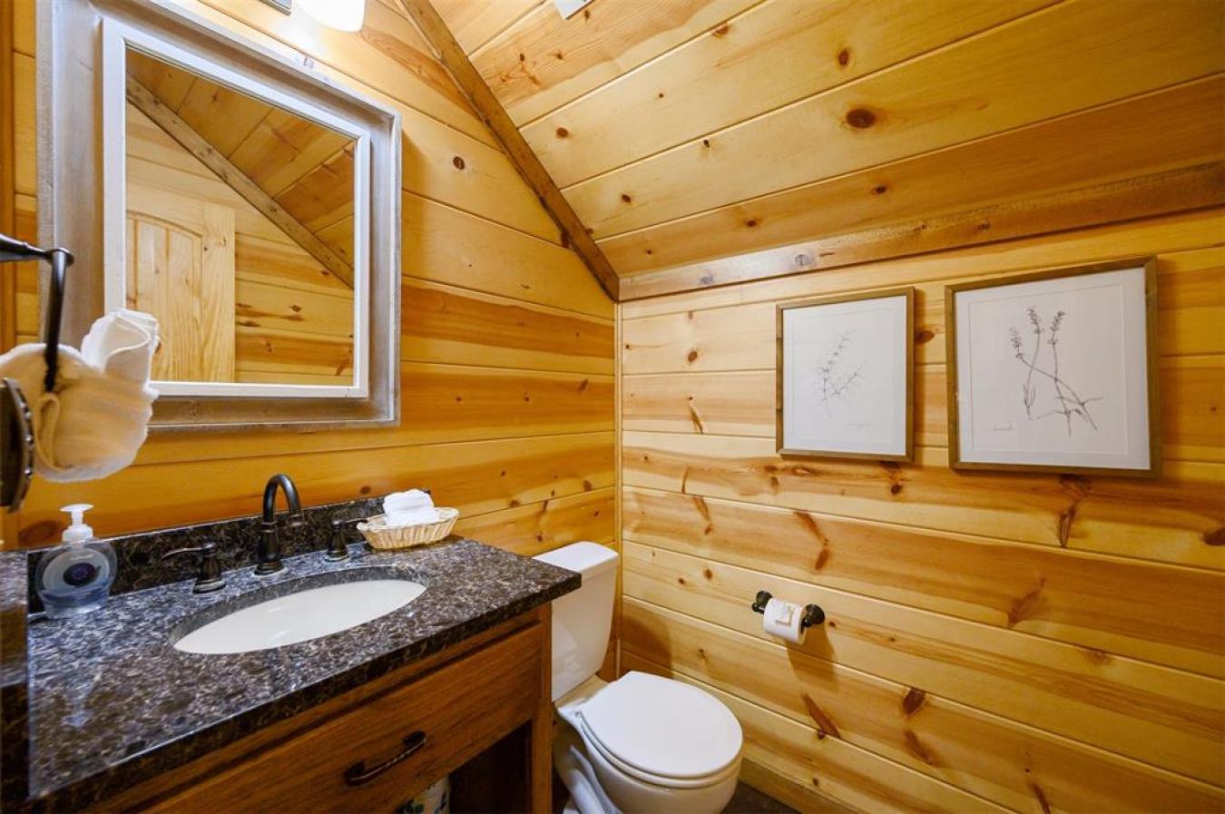 Broken Bow, McCurtain, 74728, United States, 4 Bedrooms Bedrooms, ,2 BathroomsBathrooms,Residential,For Sale,2010472