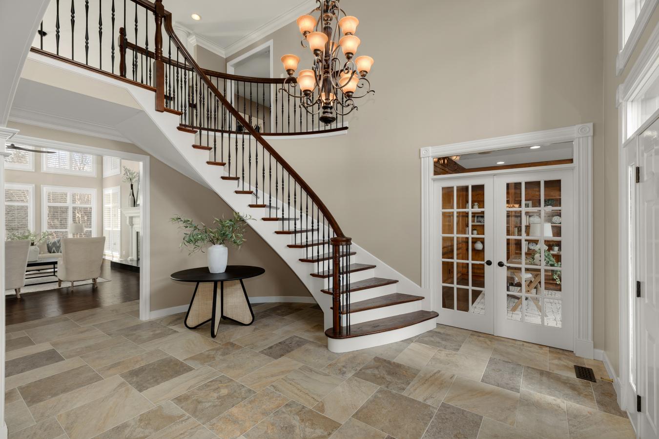 Chesterfield, Missouri, 63005, United States, 5 Bedrooms Bedrooms, ,5 BathroomsBathrooms,Residential,For Sale,2010470