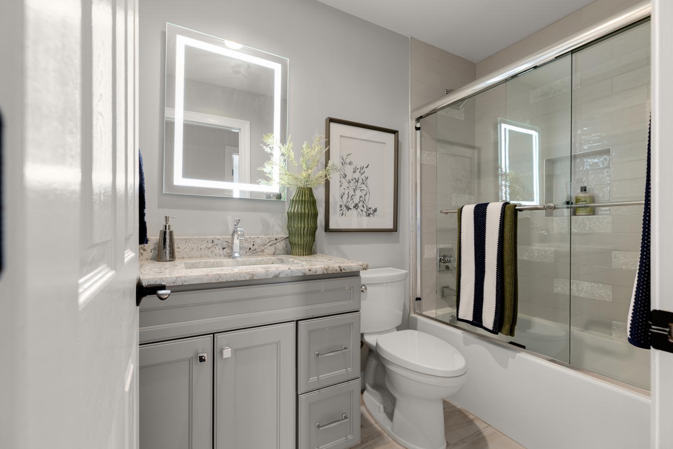 Chesterfield, Missouri, 63005, United States, 5 Bedrooms Bedrooms, ,5 BathroomsBathrooms,Residential,For Sale,2010470