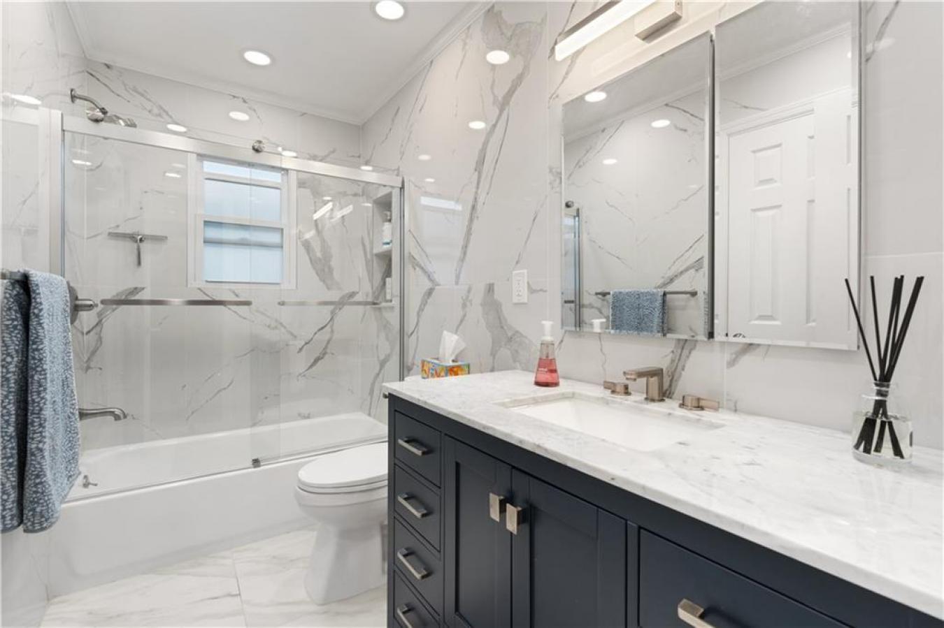 Staten Island, Staten Island, 10309, United States, ,Residential,For Sale,2010469