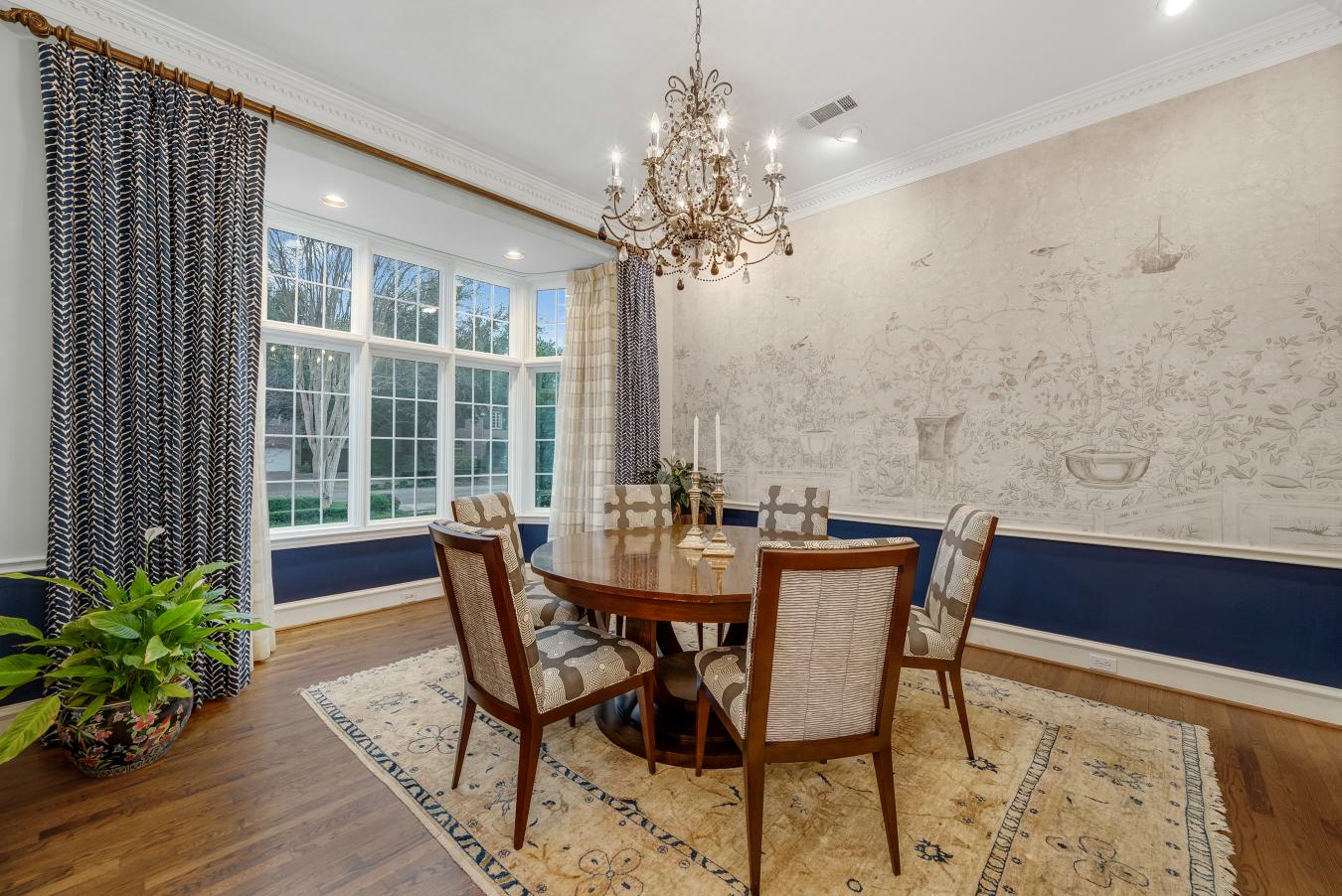 Dallas, Dallas, 75231, United States, 5 Bedrooms Bedrooms, ,4 BathroomsBathrooms,Residential,For Sale,2010468