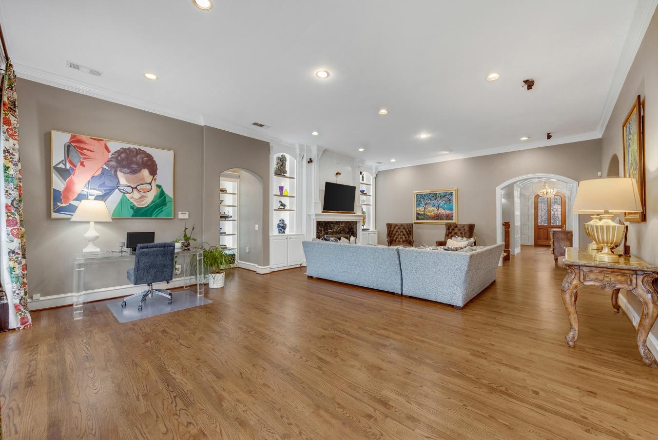 Dallas, Dallas, 75231, United States, 5 Bedrooms Bedrooms, ,4 BathroomsBathrooms,Residential,For Sale,2010468