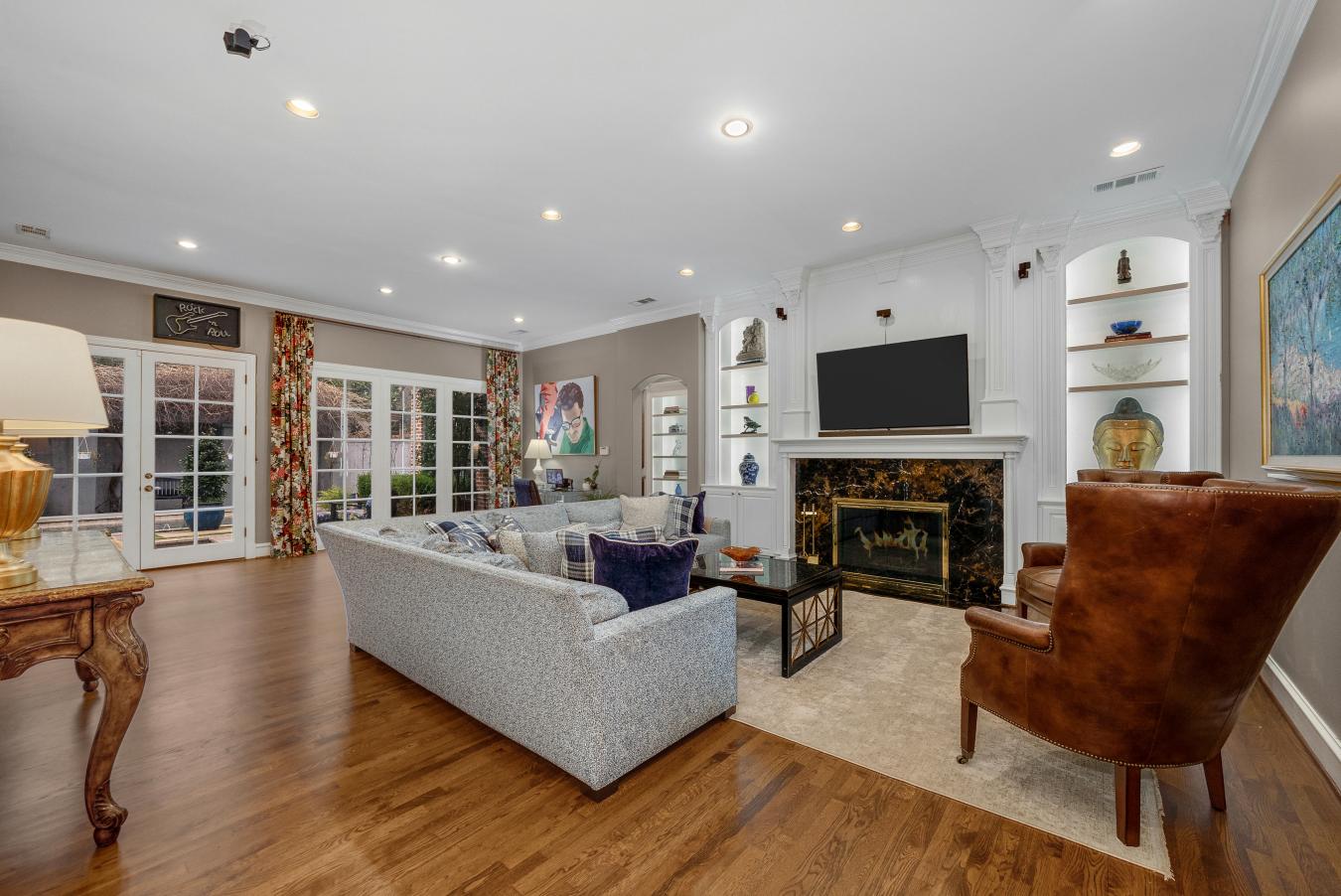 Dallas, Dallas, 75231, United States, 5 Bedrooms Bedrooms, ,4 BathroomsBathrooms,Residential,For Sale,2010468