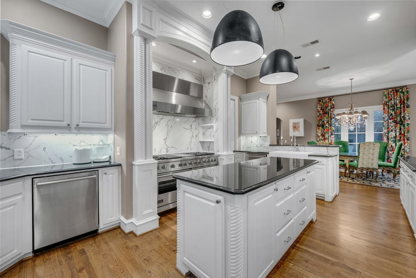 Dallas, Dallas, 75231, United States, 5 Bedrooms Bedrooms, ,4 BathroomsBathrooms,Residential,For Sale,2010468