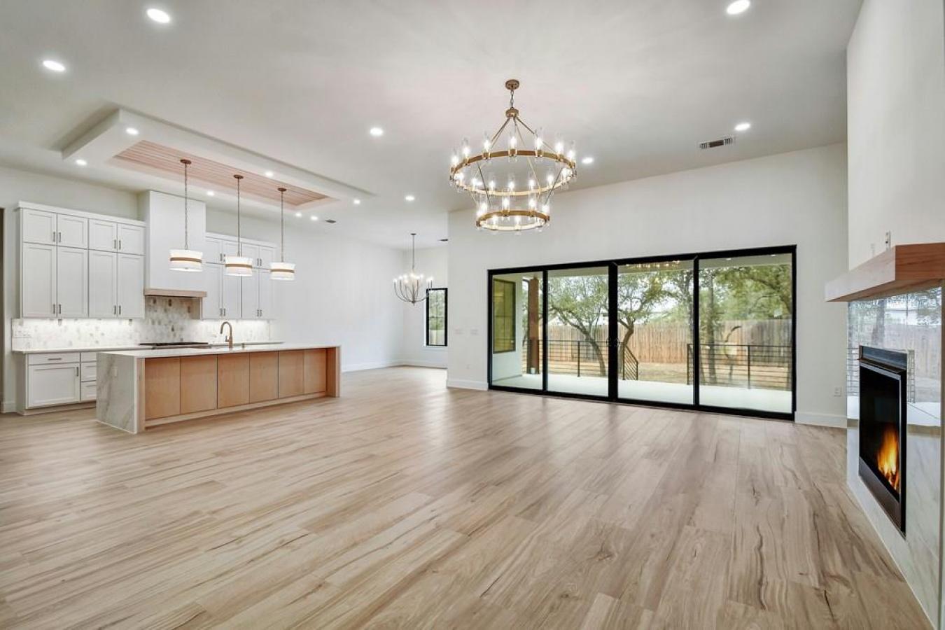 Fredericksburg, Gillespie, 78624, United States, 4 Bedrooms Bedrooms, ,-4 BathroomBathrooms,Residential,For Sale,2010466