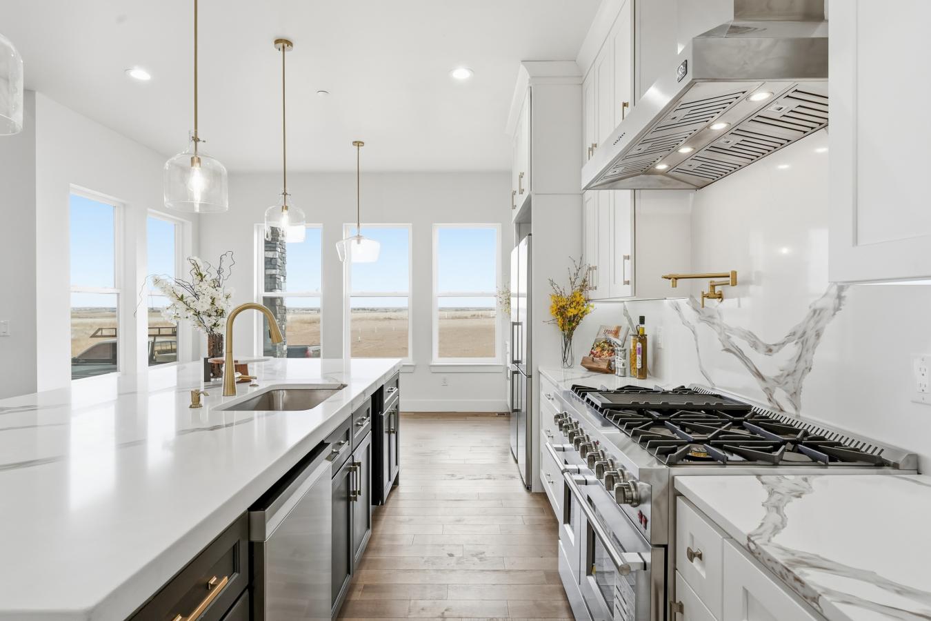 Brighton, Adams, 80603, United States, 6 Bedrooms Bedrooms, ,5 BathroomsBathrooms,Residential,For Sale,2010467