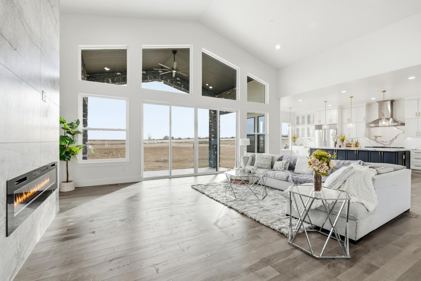 Brighton, Adams, 80603, United States, 6 Bedrooms Bedrooms, ,5 BathroomsBathrooms,Residential,For Sale,2010467