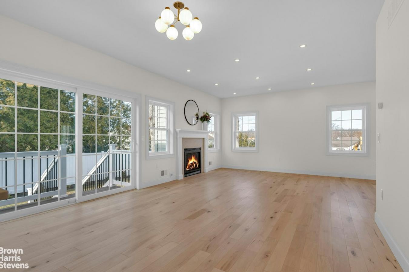 Asbury Park, New Jersey, 08750, United States, 5 Bedrooms Bedrooms, ,3 BathroomsBathrooms,Residential,For Sale,2010464
