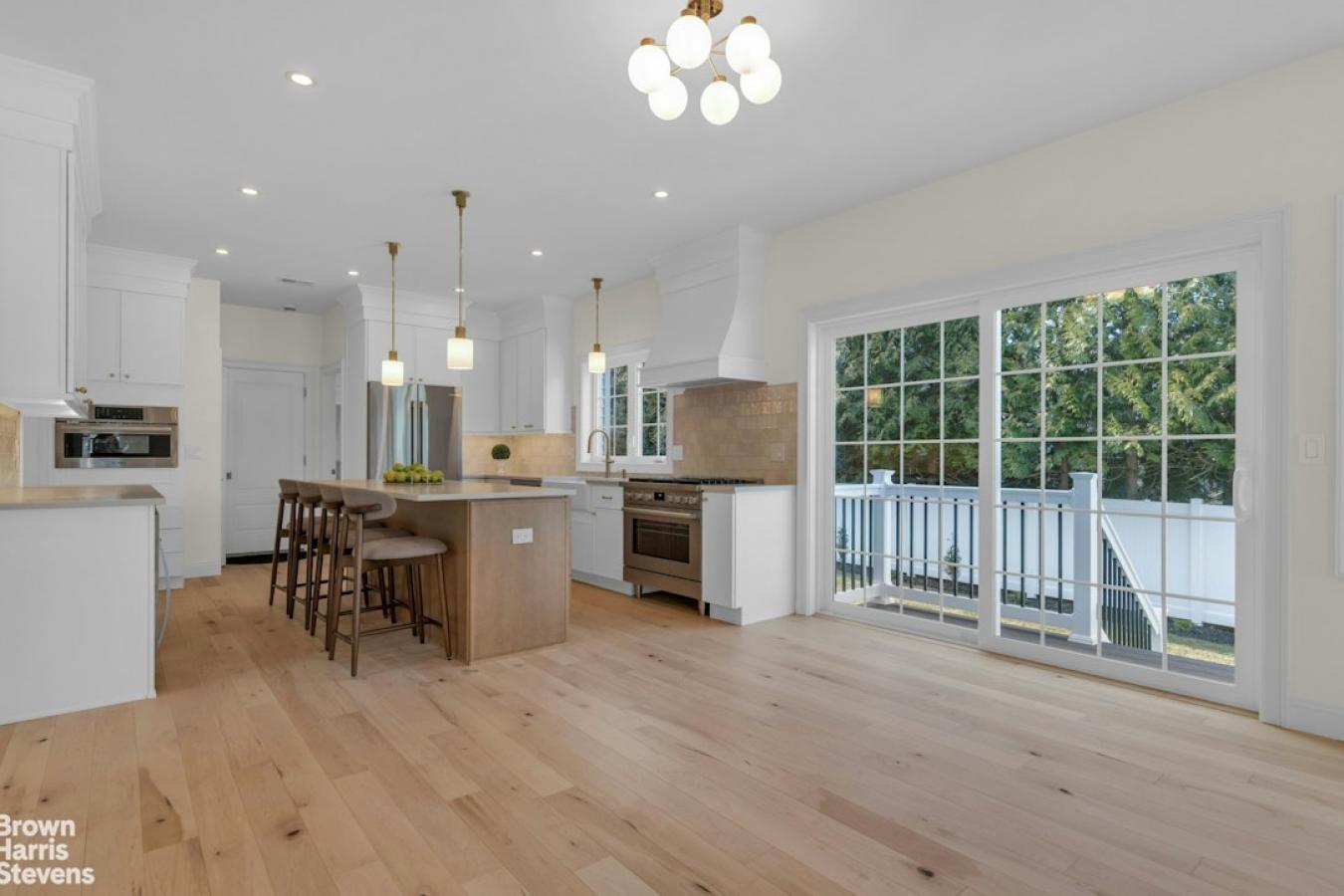 Asbury Park, New Jersey, 08750, United States, 5 Bedrooms Bedrooms, ,3 BathroomsBathrooms,Residential,For Sale,2010464