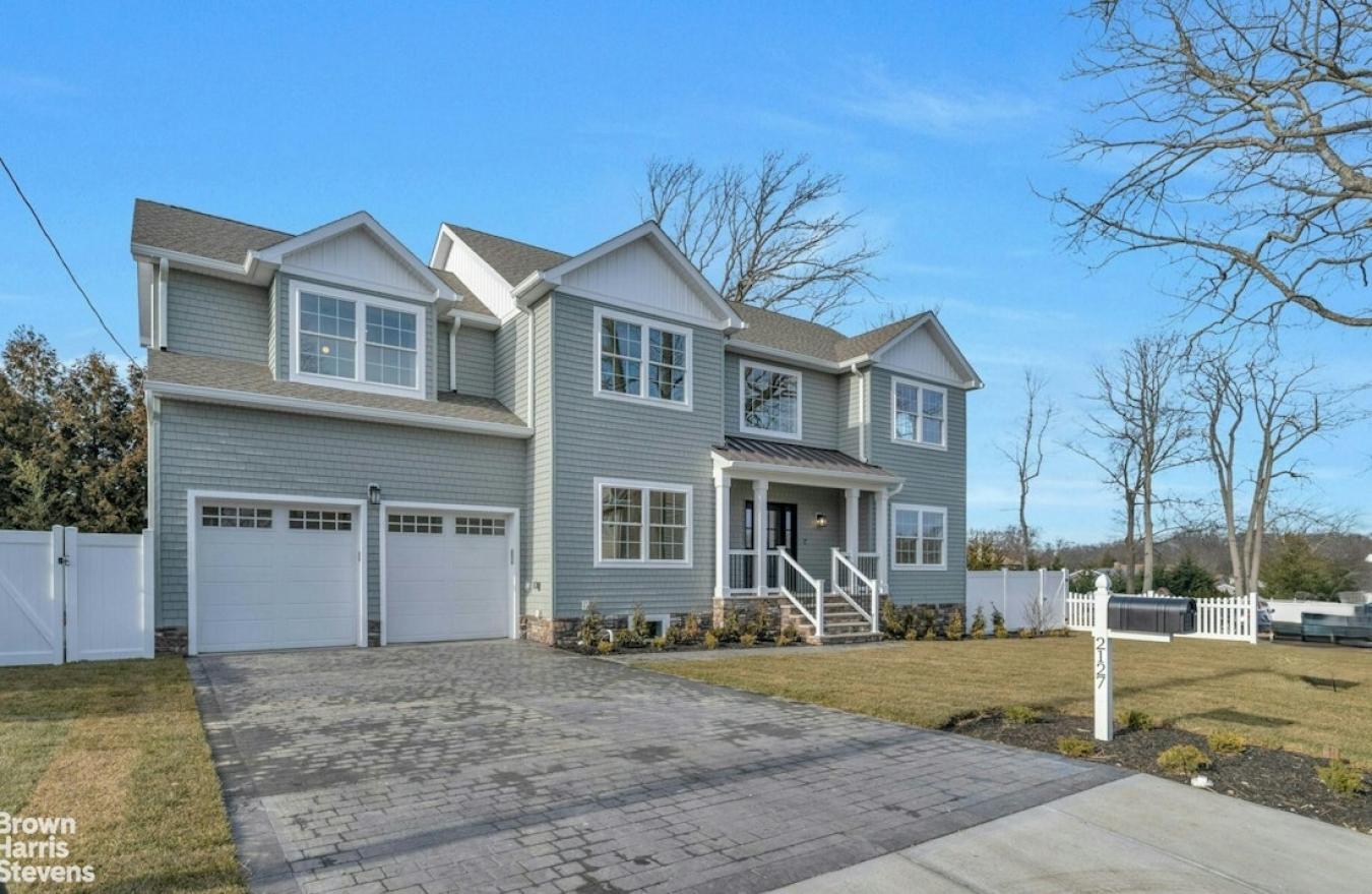 Asbury Park, New Jersey, 08750, United States, 5 Bedrooms Bedrooms, ,3 BathroomsBathrooms,Residential,For Sale,2010464