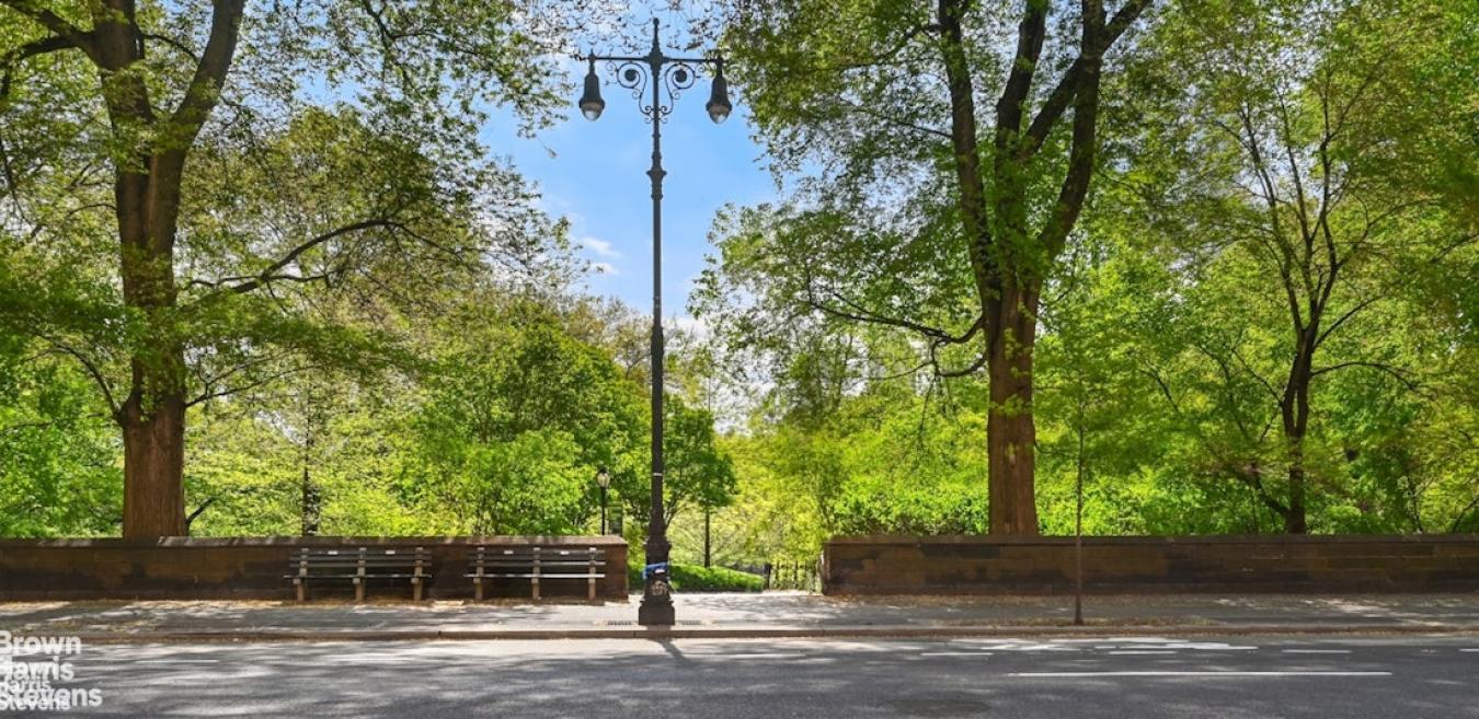 New York, New York, 10023, United States, 1 Bedroom Bedrooms, ,1 BathroomBathrooms,Residential,For Sale,2010461