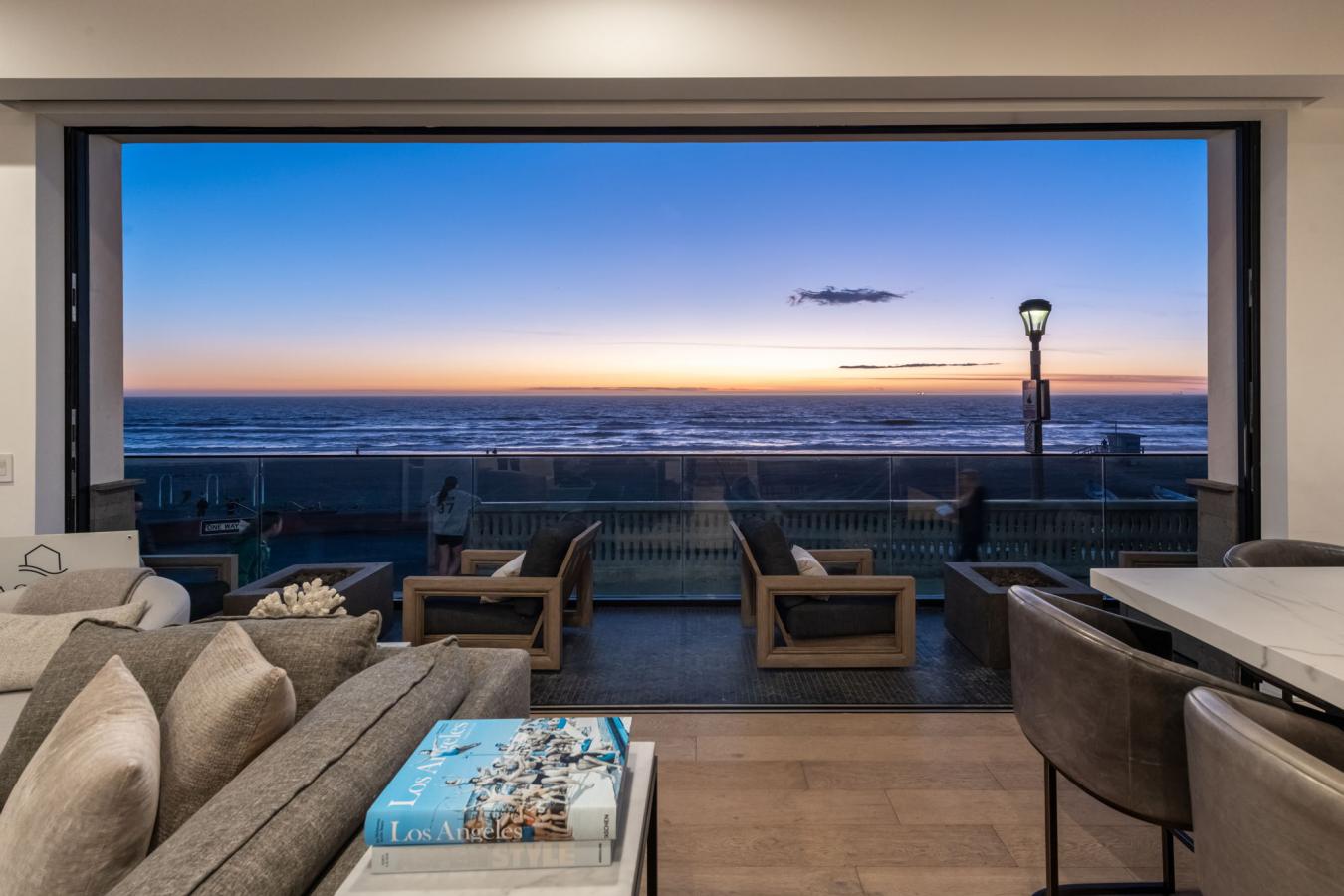 Manhattan Beach, Los Angeles, 90266, United States, 2 Bedrooms Bedrooms, ,2 BathroomsBathrooms,Residential,For Sale,2010869