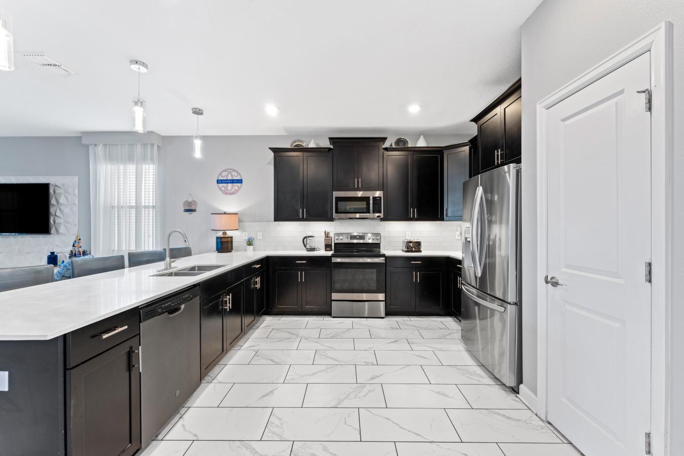 Kissimmee, Florida, 34746, United States, 9 Bedrooms Bedrooms, ,5 BathroomsBathrooms,Residential,For Sale,2010868