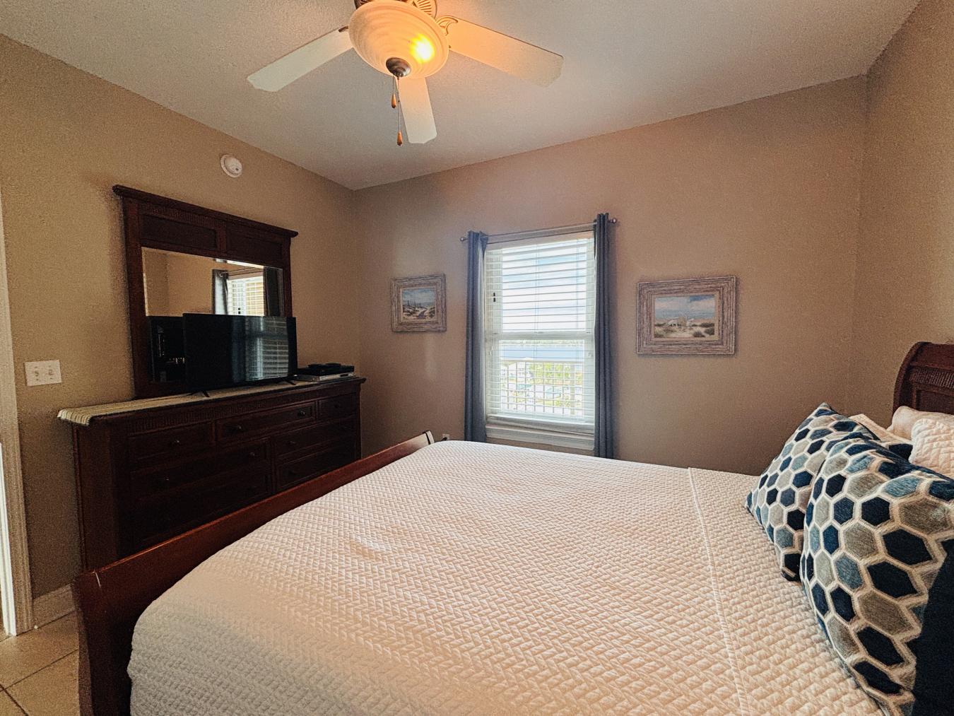 Gulf Shores, Baldwin, 36561, United States, 2 Bedrooms Bedrooms, ,2 BathroomsBathrooms,Residential,For Sale,2010456