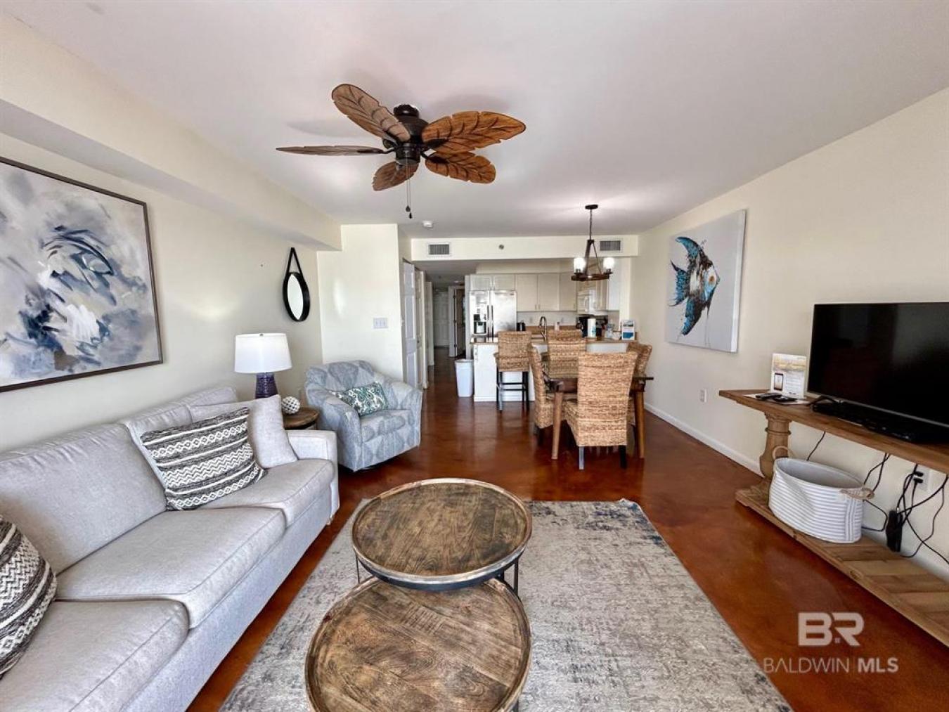 Great Price on this Extremely Clean and Well Maintained 1 Bedroom, 1 B – image 6