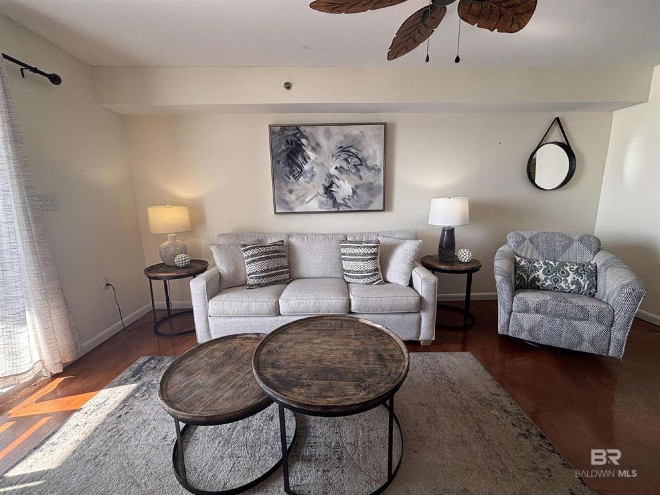 Great Price on this Extremely Clean and Well Maintained 1 Bedroom, 1 B – image 10