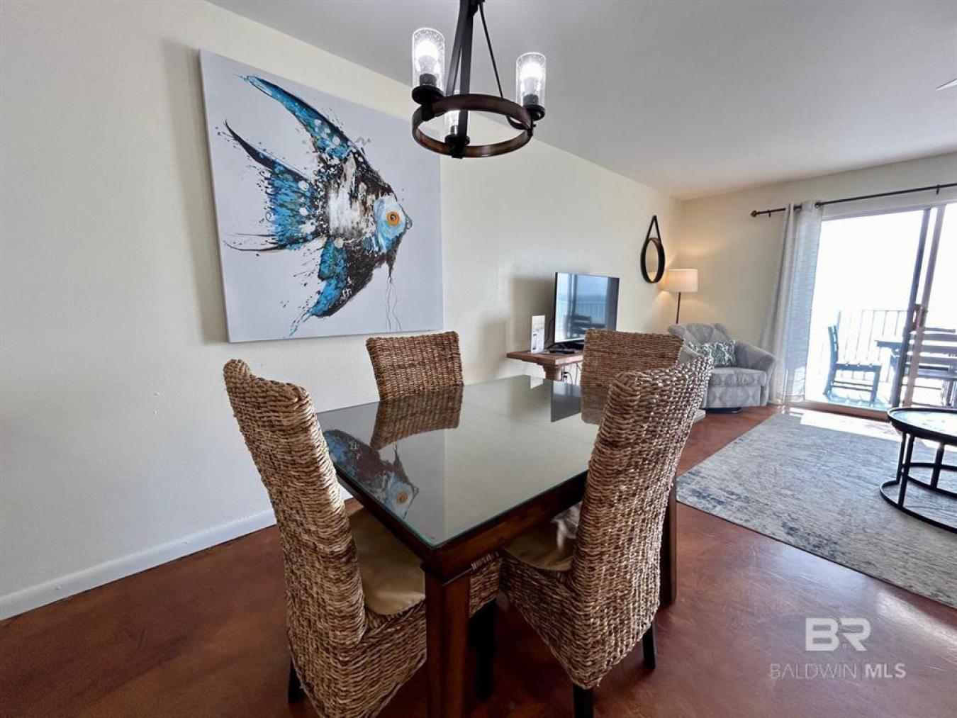 Great Price on this Extremely Clean and Well Maintained 1 Bedroom, 1 B – image 9
