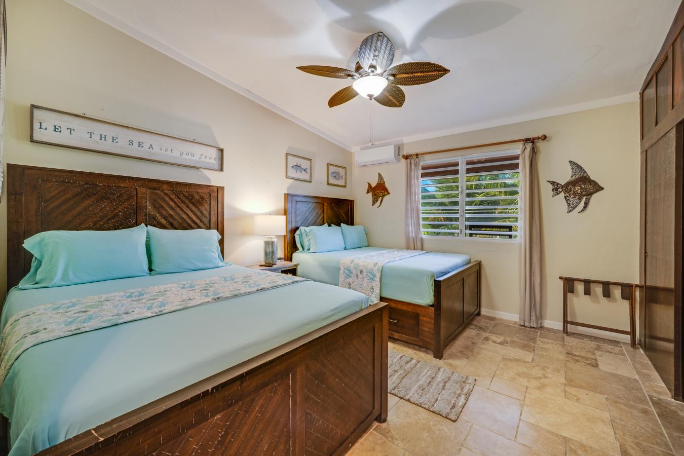 Yabucoa, 00767, Puerto Rico, 6 Bedrooms Bedrooms, ,4 BathroomsBathrooms,Residential,For Sale,2010865