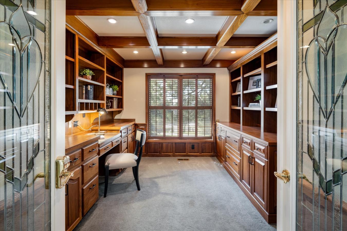 Centennial, Colorado, 80016, United States, 6 Bedrooms Bedrooms, ,4 BathroomsBathrooms,Residential,For Sale,2010452