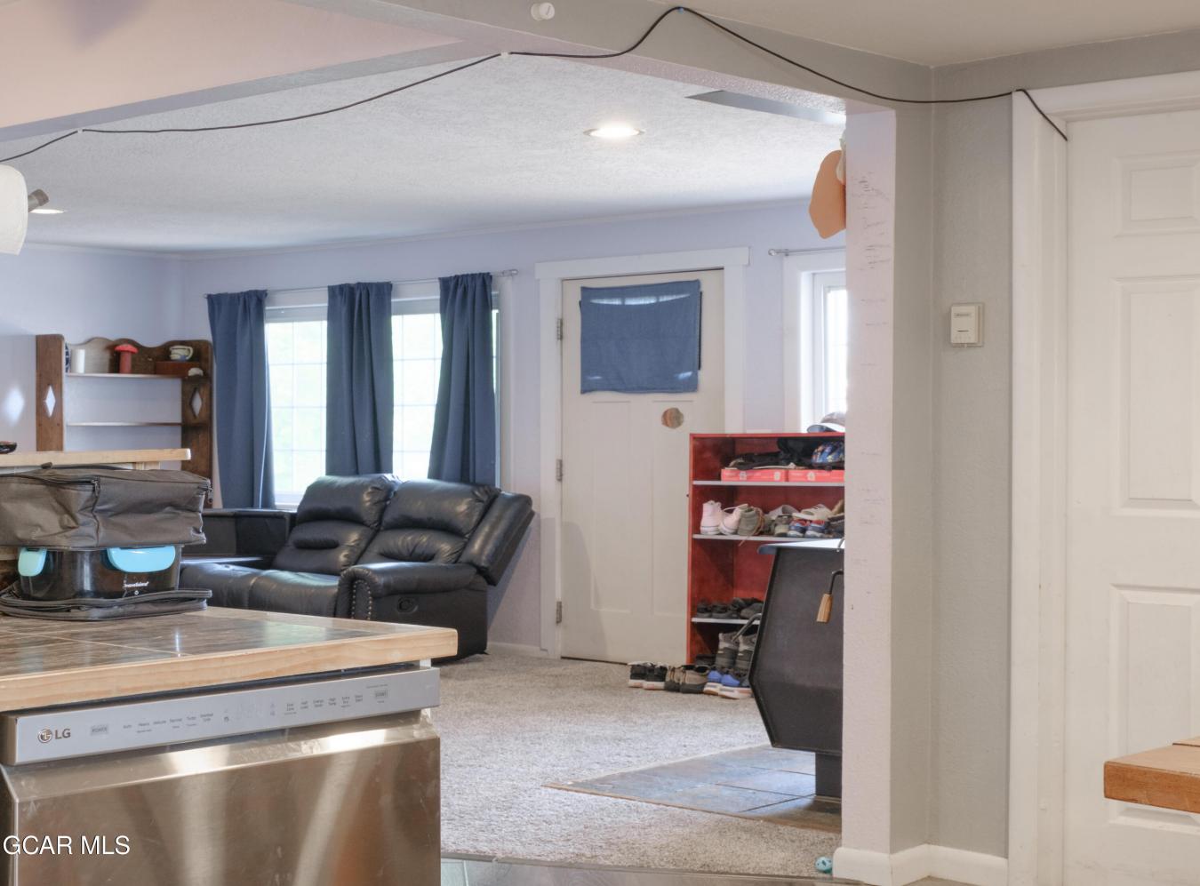 Kremmling, Grand, 80459, United States, 4 Bedrooms Bedrooms, ,3 BathroomsBathrooms,Residential,For Sale,2010863