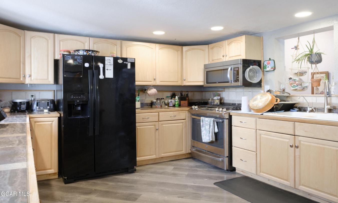 Kremmling, Grand, 80459, United States, 4 Bedrooms Bedrooms, ,3 BathroomsBathrooms,Residential,For Sale,2010863