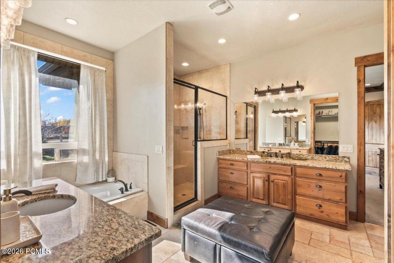 Francis, Summit, 84036, United States, 6 Bedrooms Bedrooms, ,4 BathroomsBathrooms,Residential,For Sale,2010862