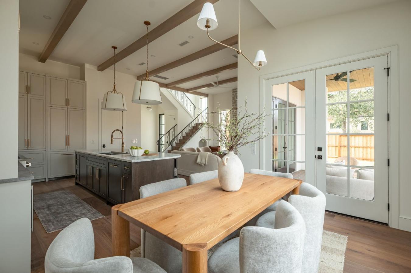 Austin, Travis, 78704, United States, 4 Bedrooms Bedrooms, ,3 BathroomsBathrooms,Residential,For Sale,2010861