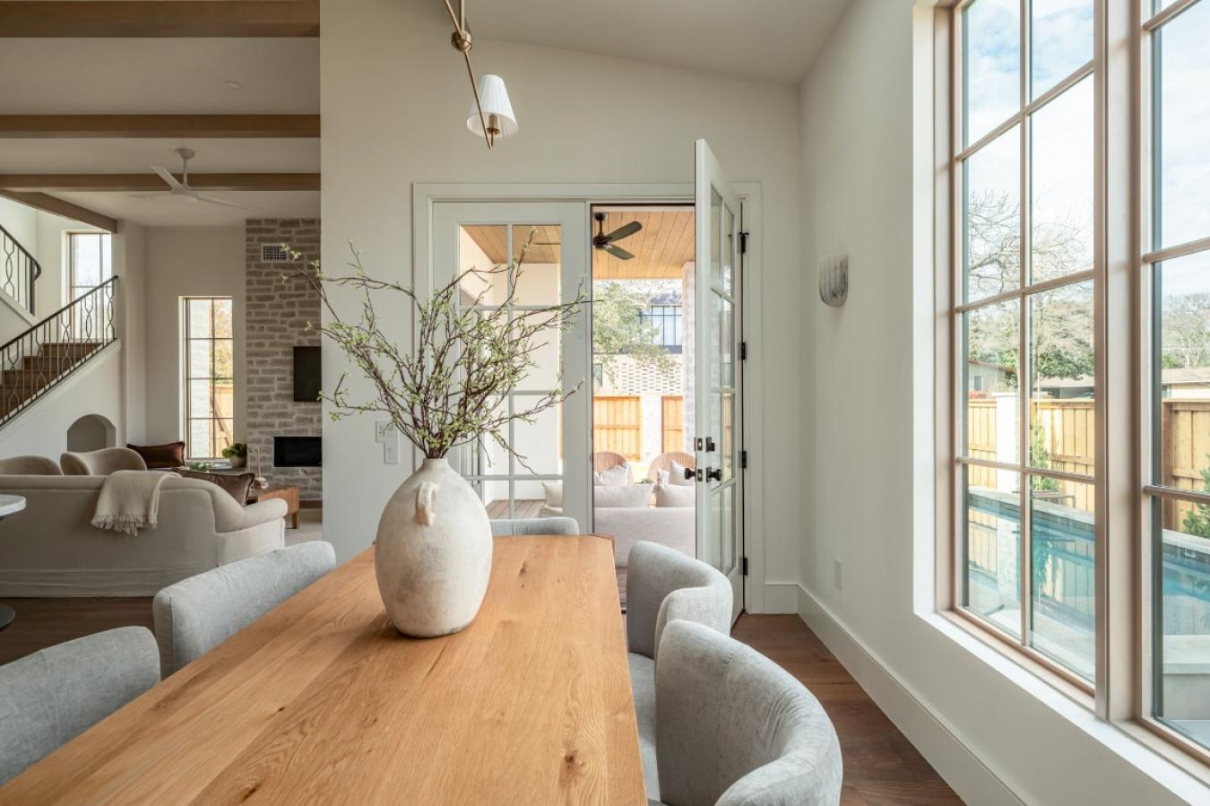 Austin, Travis, 78704, United States, 4 Bedrooms Bedrooms, ,3 BathroomsBathrooms,Residential,For Sale,2010861