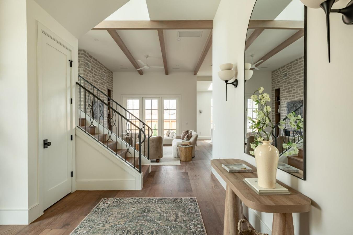 Austin, Travis, 78704, United States, 4 Bedrooms Bedrooms, ,3 BathroomsBathrooms,Residential,For Sale,2010861