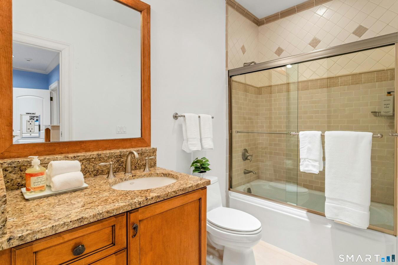 New Canaan, Connecticut, 06840, United States, 5 Bedrooms Bedrooms, ,4 BathroomsBathrooms,Residential,For Sale,2010859