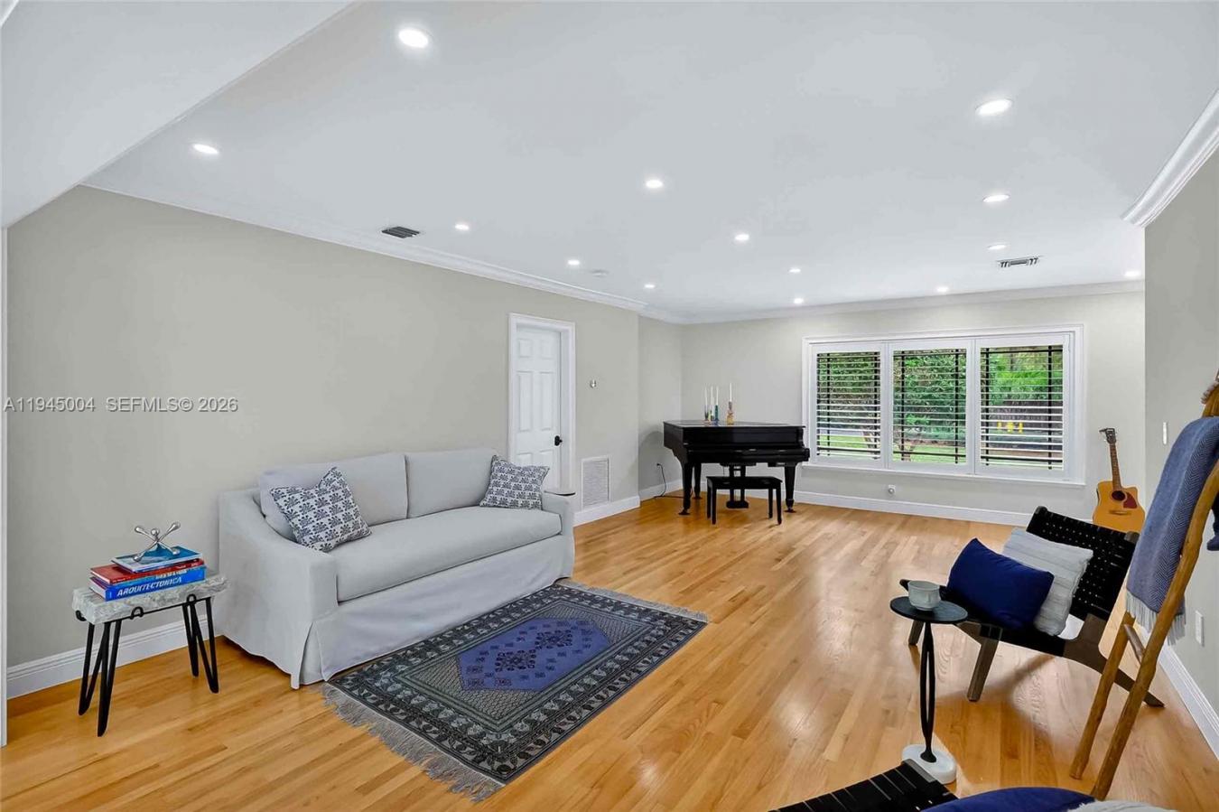 Palmetto Bay, Florida, 33158, United States, 4 Bedrooms Bedrooms, ,3 BathroomsBathrooms,Residential,For Sale,2010857