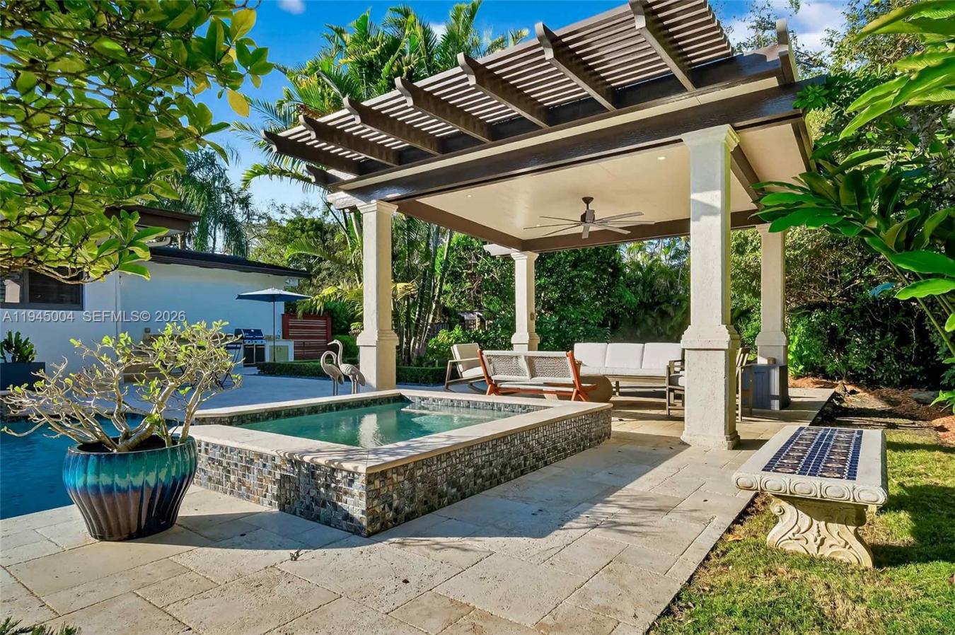 Palmetto Bay, Florida, 33158, United States, 4 Bedrooms Bedrooms, ,3 BathroomsBathrooms,Residential,For Sale,2010857