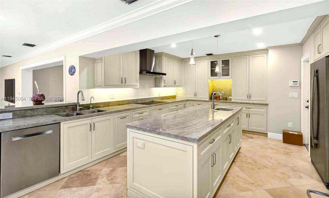 Palmetto Bay, Florida, 33158, United States, 4 Bedrooms Bedrooms, ,3 BathroomsBathrooms,Residential,For Sale,2010857