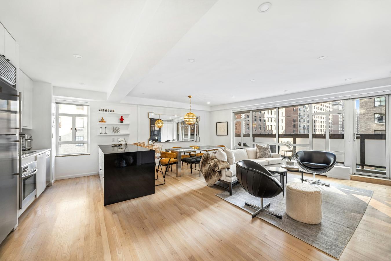 New York, New York, 10021, United States, 1 Bedroom Bedrooms, ,1 BathroomBathrooms,Residential,For Sale,2010856